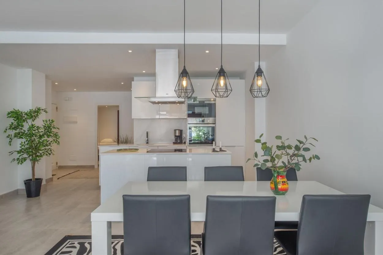 La Maestranza Luxury Apartment Marbella